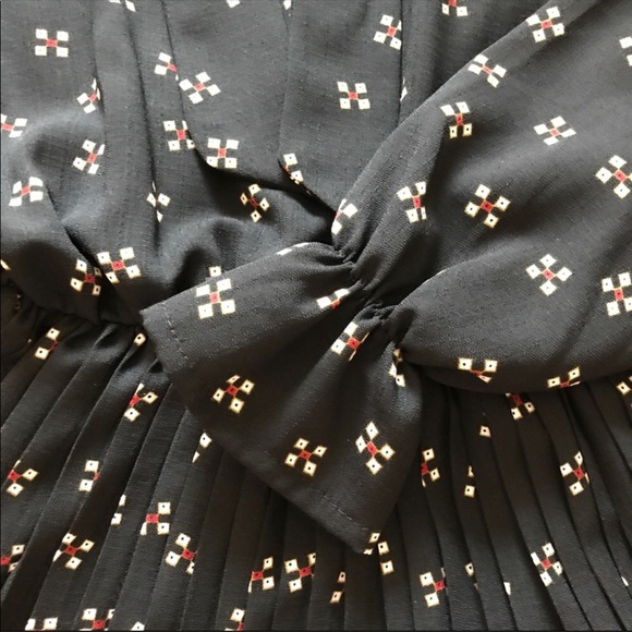 ✨Host Pick✨Black Patterned Fit and Flare Dress - Picture 3 of 3